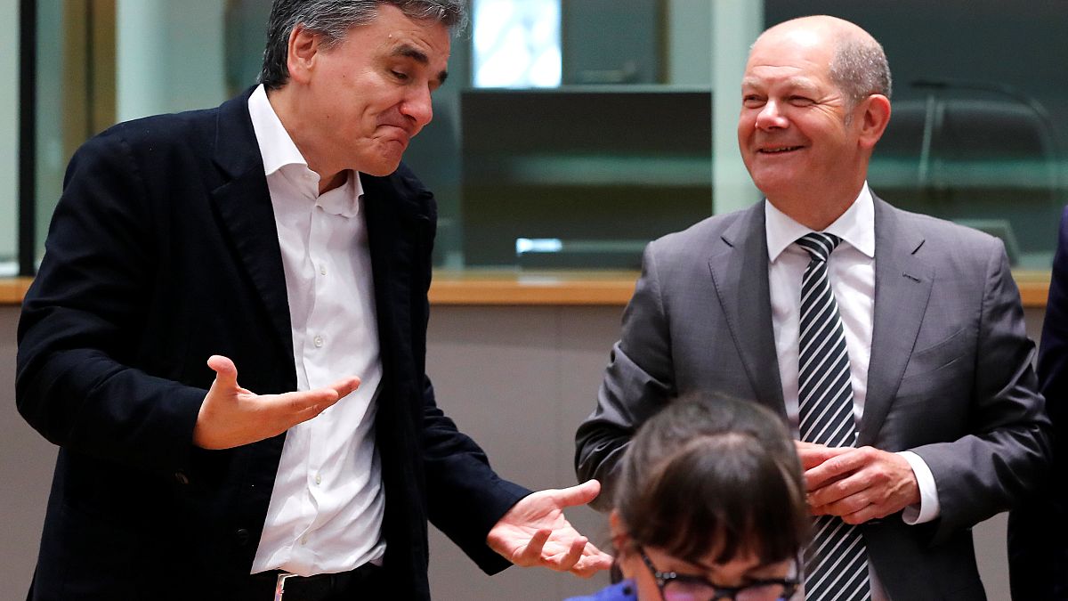 Schafft es die EU, Griechenland bis August vom 4. Rettungspaket "zu befreien"?