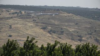 مستشفى ميداني إسرائيلي يطل على بلدة سورية عند خط الهدنة بين إسرائيل وسوريا