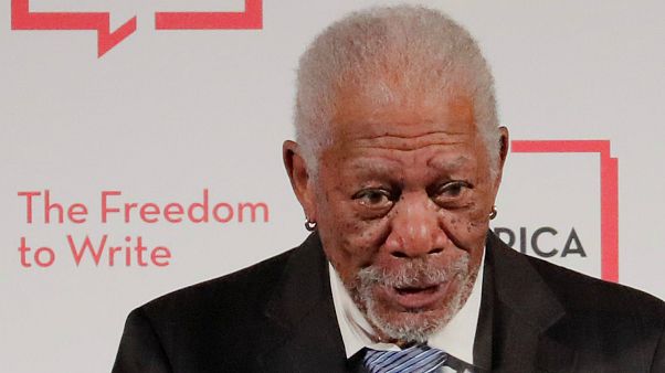 Morgan Freeman acusasdo de mau comportamento por oito mulheres Morgan Freeman acusasdo de mau comportamento por oito mulheres