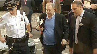 Harvey Weinstein New York'ta polise teslim oldu