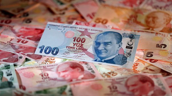 Dégringolade de la lire turque Dégringolade de la lire turque