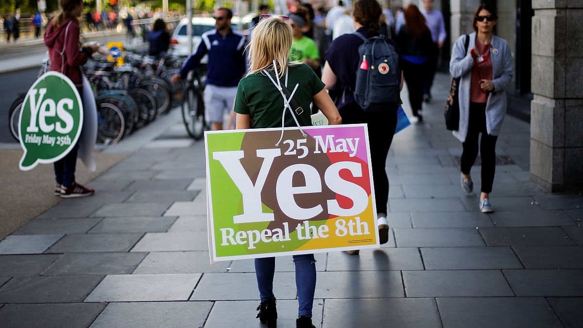 İrlanda kürtaj referandumunda ibre 'Evet'ten yana