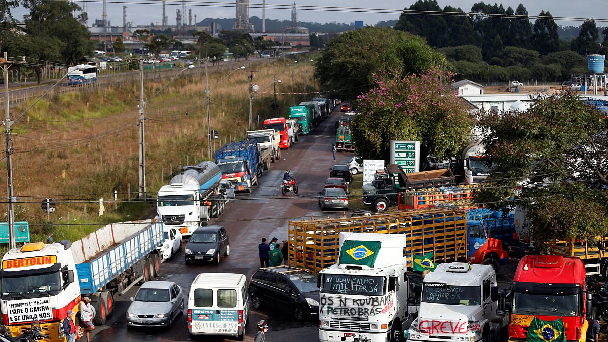 Le Brésil paralysé par la grève des routiers