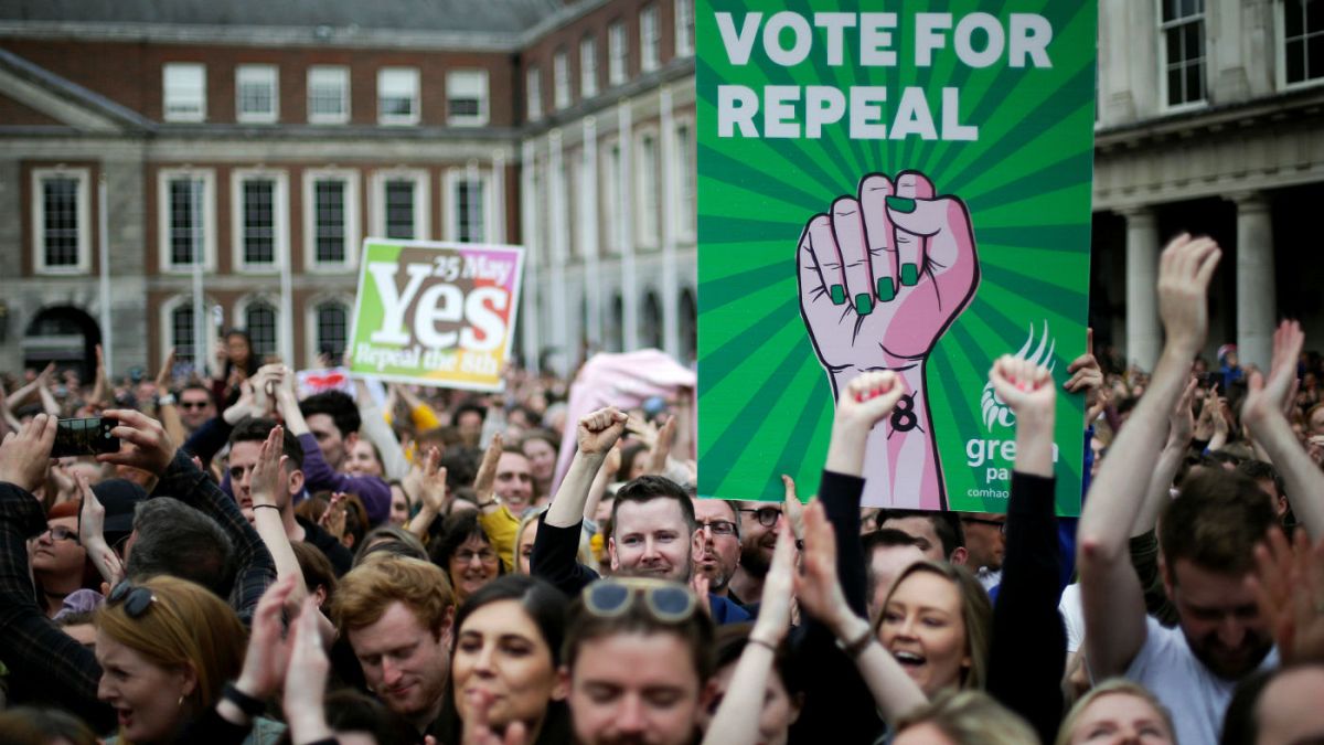 Δημοψήφισμα στην Ιρλανδία: «Ναι» από το 66,4% στις αμβλώσεις 