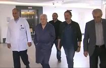 Nem engedik ki a kórházból Mahmud Abbászt