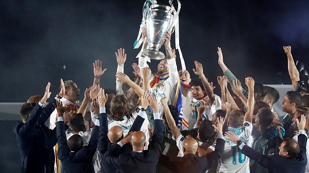 Apoteosis final del Real Madrid en el Bernabéu Apoteosis final del Real Madrid en el Bernabéu