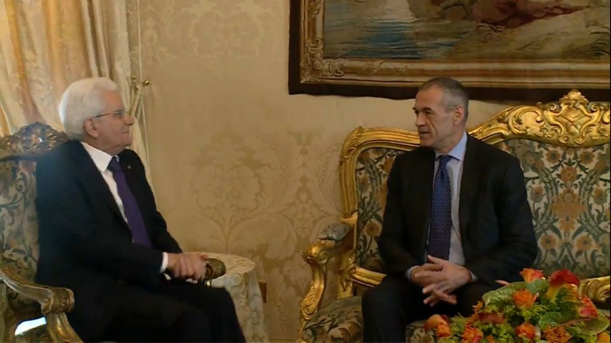 Presidente italiano aponta Carlo Cottarelli para formar Governo
