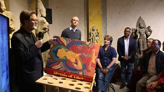 The book of Tibetan murals will cost 10,000 euros