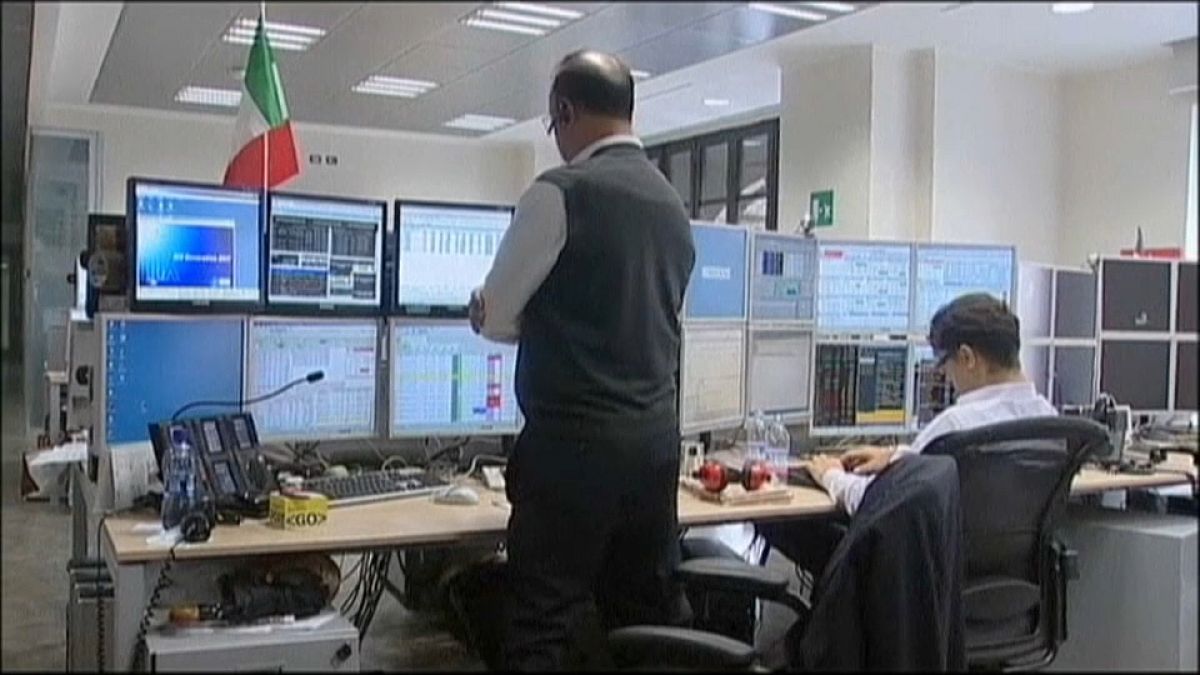 İtalya'da belirsizlik yatırımcıları endişelendiriyor