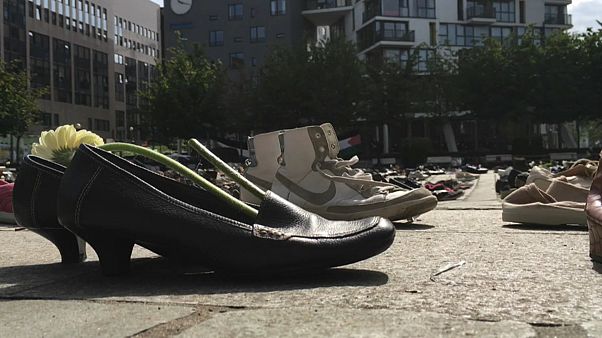 4500 Paar Schuhe für die Toten im Gazakonflikt 4500 Paar Schuhe für die Toten im Gazakonflikt