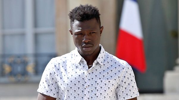Mamoudou Gassama, el ángel de la guarda será francés Mamoudou Gassama, el ángel de la guarda será francés
