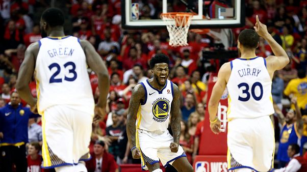 NBA: i Warriors stendono i Rockets e volano in finale NBA: i Warriors stendono i Rockets e volano in finale