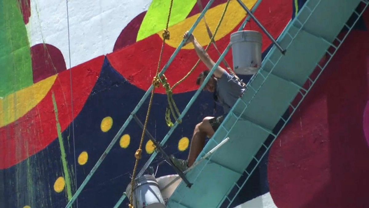 Meksika'da duvar ressamları ölümden döndü