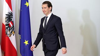 Áustria quer cortar apoio social a imigrantes