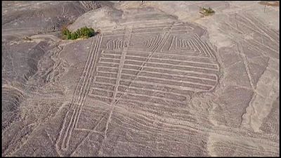 Geóglifos encontrados no deserto do Peru