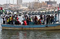 Los palestinos desafían el bloqueo marítimo israelí lanzando una flotilla que no es tan libre como esperaban