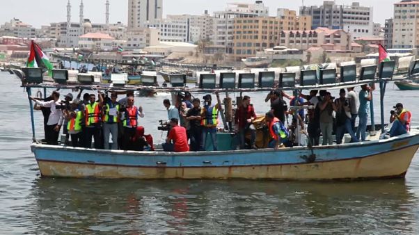 Los palestinos desafían el bloqueo marítimo israelí lanzando una flotilla que no es tan libre como esperaban Los palestinos desafían el bloqueo marítimo israelí lanzando una flotilla que no es tan libre como esperaban