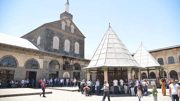 24 Haziran seçimleri: Muhafazakar Kürtler kime oy verecek? 24 Haziran seçimleri: Muhafazakar Kürtler kime oy verecek?