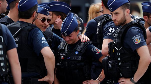 Lüttich trauert: Getötete Polizistin war Mutter von 13-jährigen Zwillingen Lüttich trauert: Getötete Polizistin war Mutter von 13-jährigen Zwillingen