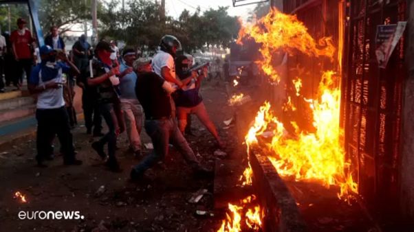 A nap képe: lángokban a rádió A nap képe: lángokban a rádió