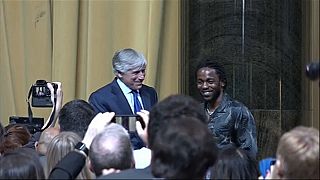 Kendrick Lamar acepta el Pulitzer de música por 'Damn'