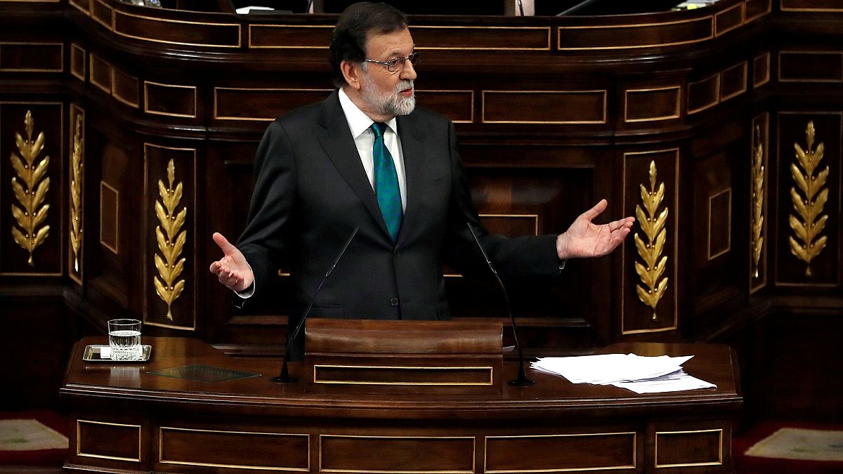 İspanya'da Başbakan Rajoy'un koltuğu tehlikede