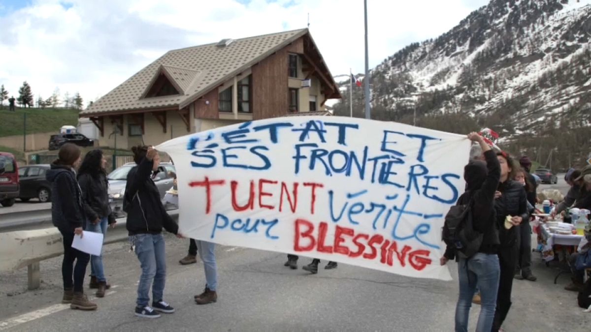 المهاجرون يتحدون جبال الألب الفرنسية