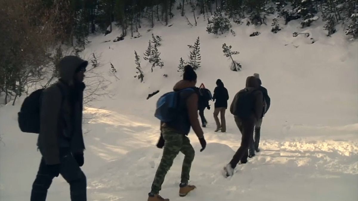 France: Tension rises as migrants brave the Alps