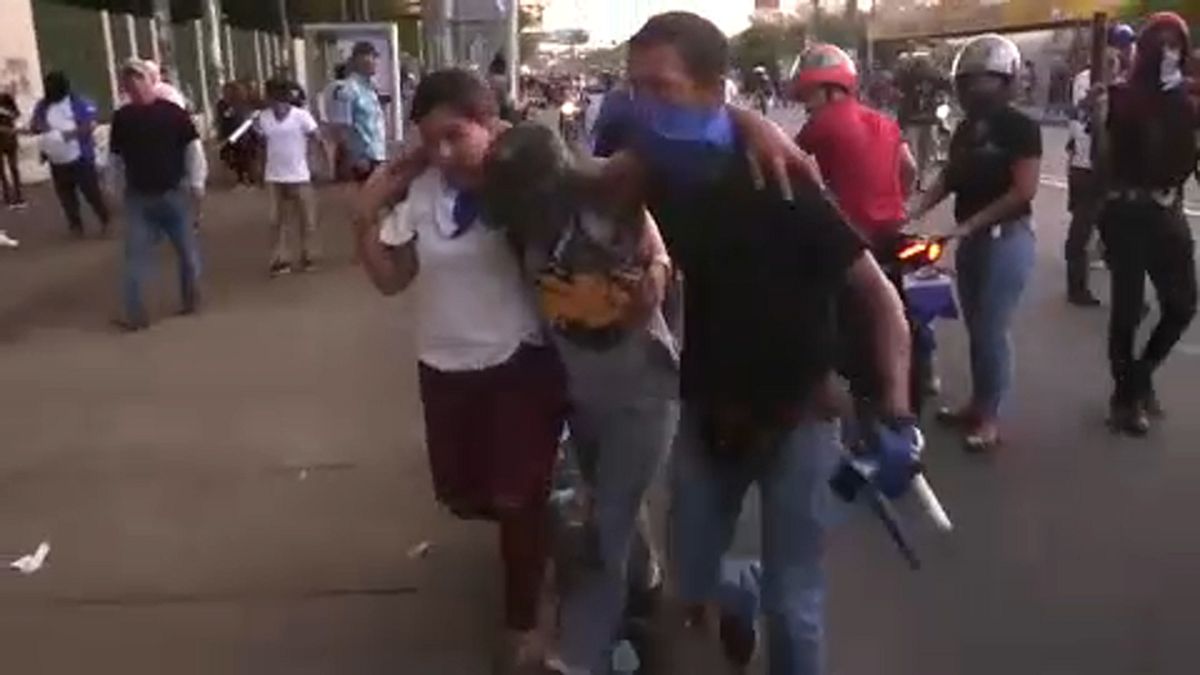 Tiltakozás, halottak és sebesültek Nicaraguában