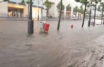 Starkregen setzt Lüttich unter Wasser