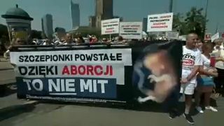Oltásellenes tüntetés Lengyelországban