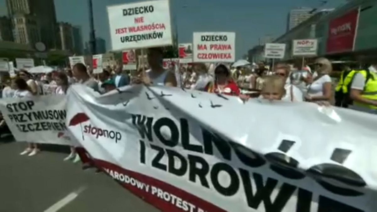 Manifestación contra la vacunación obligatoria en Polonia