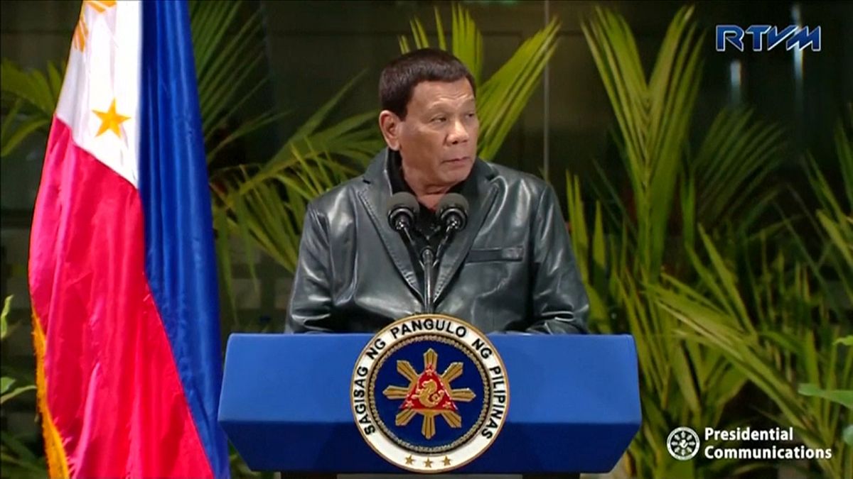 شاهد: رئيس الفلبين يقول لخبير حقوقي بالأمم المتحدة أن يذهب للجحيم