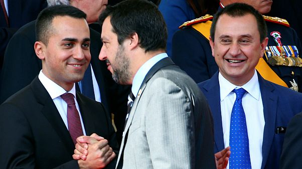 Di Maio com o líder do Liga, Matteo Salvini, novo ministro do Interior Di Maio com o líder do Liga, Matteo Salvini, novo ministro do Interior