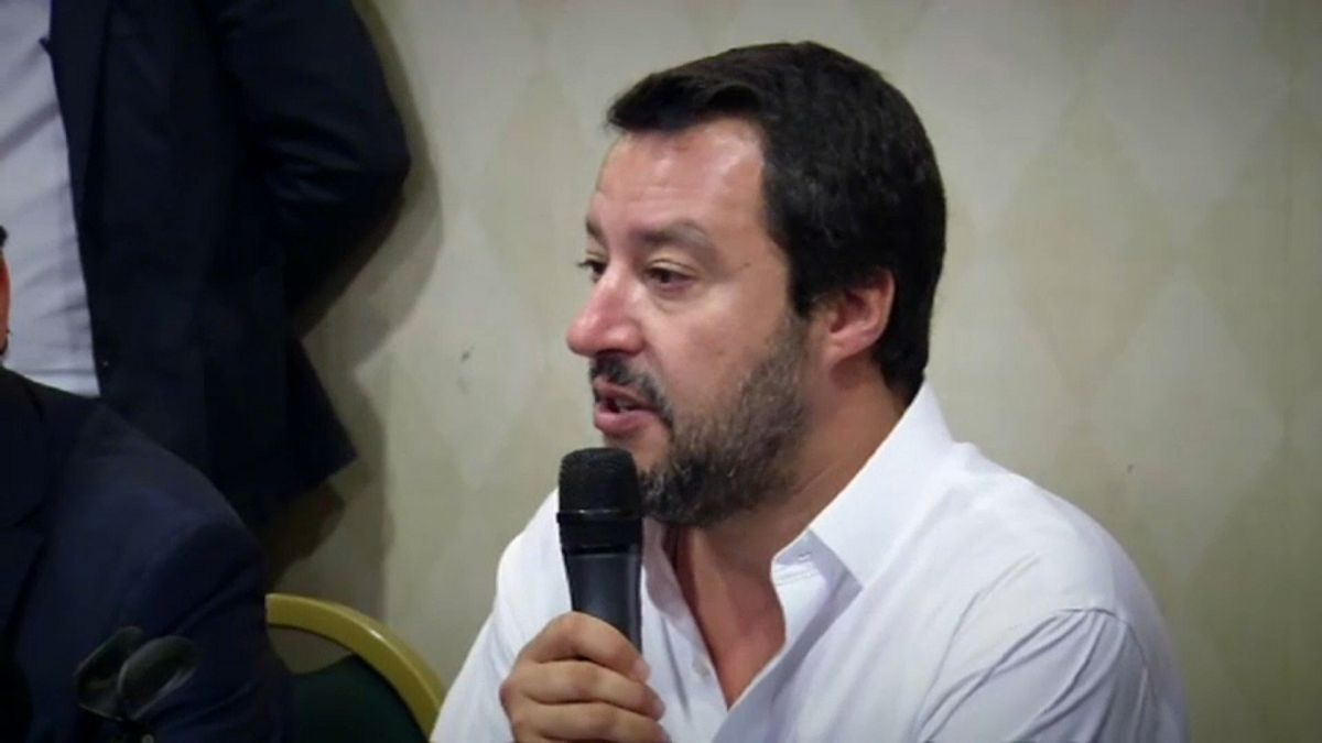 Salvini dalla Sicilia: migranti,"non c'è casa e lavoro per tutti"
