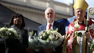 Jeremy Corbyn beim Gedenkgottesdient in London