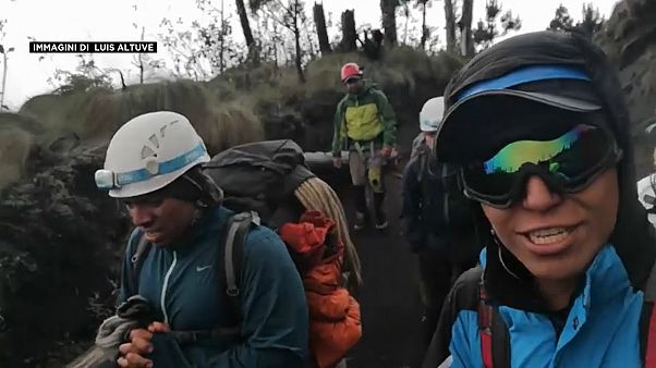 Eruzione del vulcano in Guatemala, la testimonianza esclusiva di un soccorritore Eruzione del vulcano in Guatemala, la testimonianza esclusiva di un soccorritore