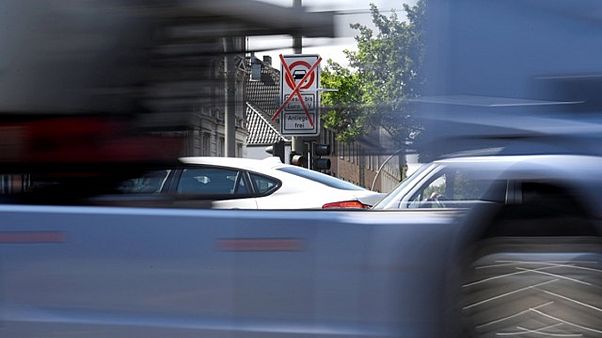 Γερμανία: Επαναλειτουργεί το αεροδρόμιο του Αμβούργου Γερμανία: Επαναλειτουργεί το αεροδρόμιο του Αμβούργου