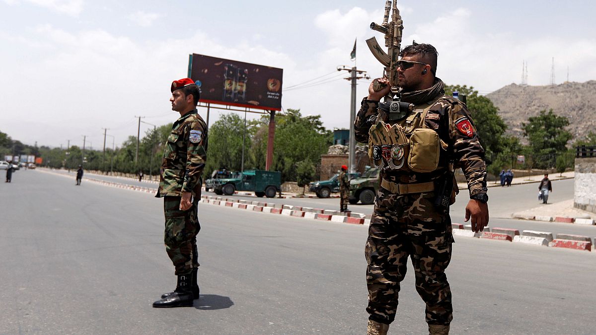 Взрыв в Кабуле: террористы нанесли удар по исламским богословам