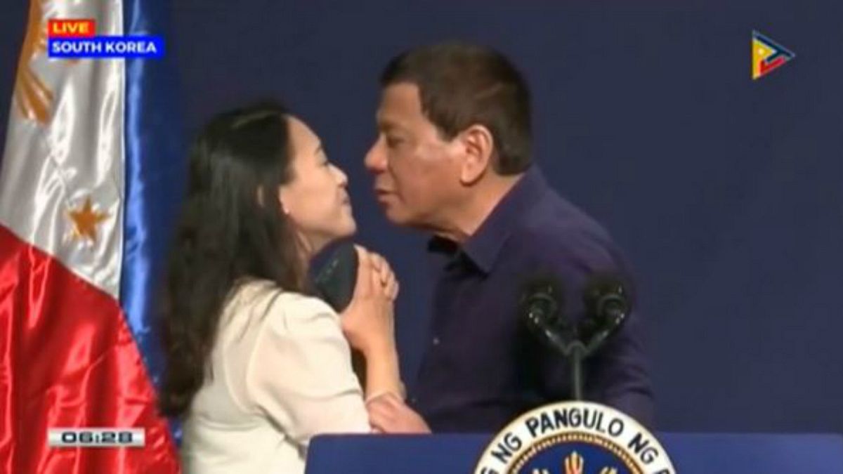 Duterte : le baiser de la discorde