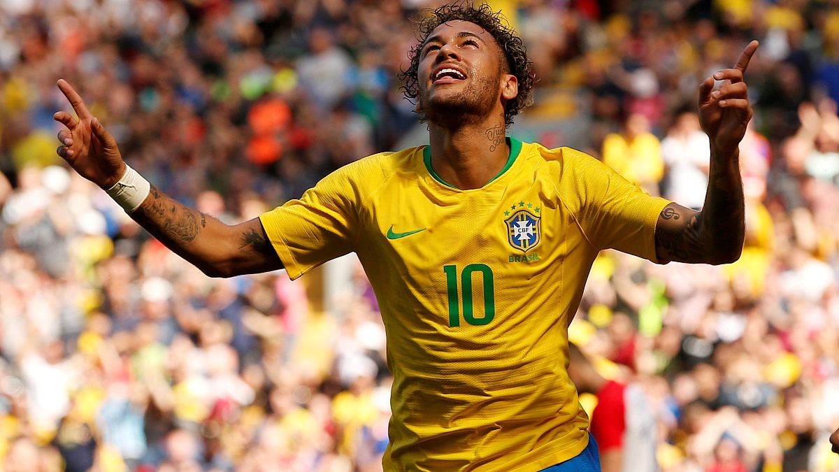 O regresso de Neymar com um golo e um 'rumor Real'