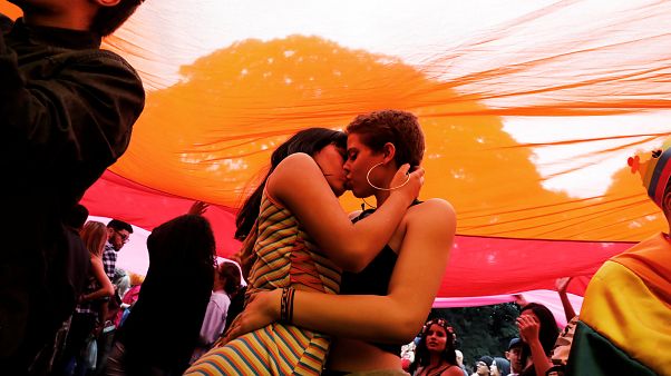 Gay Pride in Sao Paulo: Heiße Küsse und Politik Gay Pride in Sao Paulo: Heiße Küsse und Politik