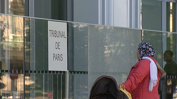 فرنسا ربما ترحل مهاجراً تونسياً انقذ طفلين من حريق فرنسا ربما ترحل مهاجراً تونسياً انقذ طفلين من حريق
