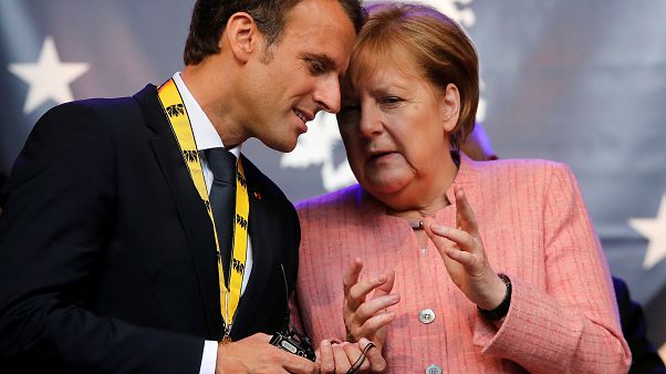 Merkel e l'euro, un passo verso Macron Merkel e l'euro, un passo verso Macron