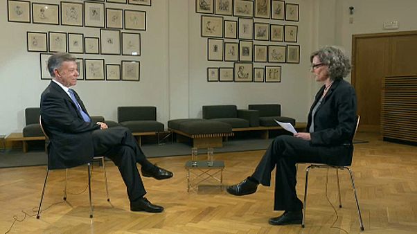 Juan Manuel Santos entrevistado por Ana Lázaro Bosch Juan Manuel Santos entrevistado por Ana Lázaro Bosch