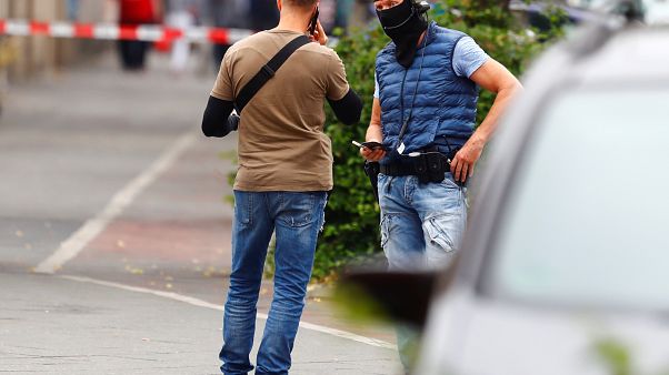 Panik an Berliner Schule - Wer hat den Alarm ausgelöst? Panik an Berliner Schule - Wer hat den Alarm ausgelöst?