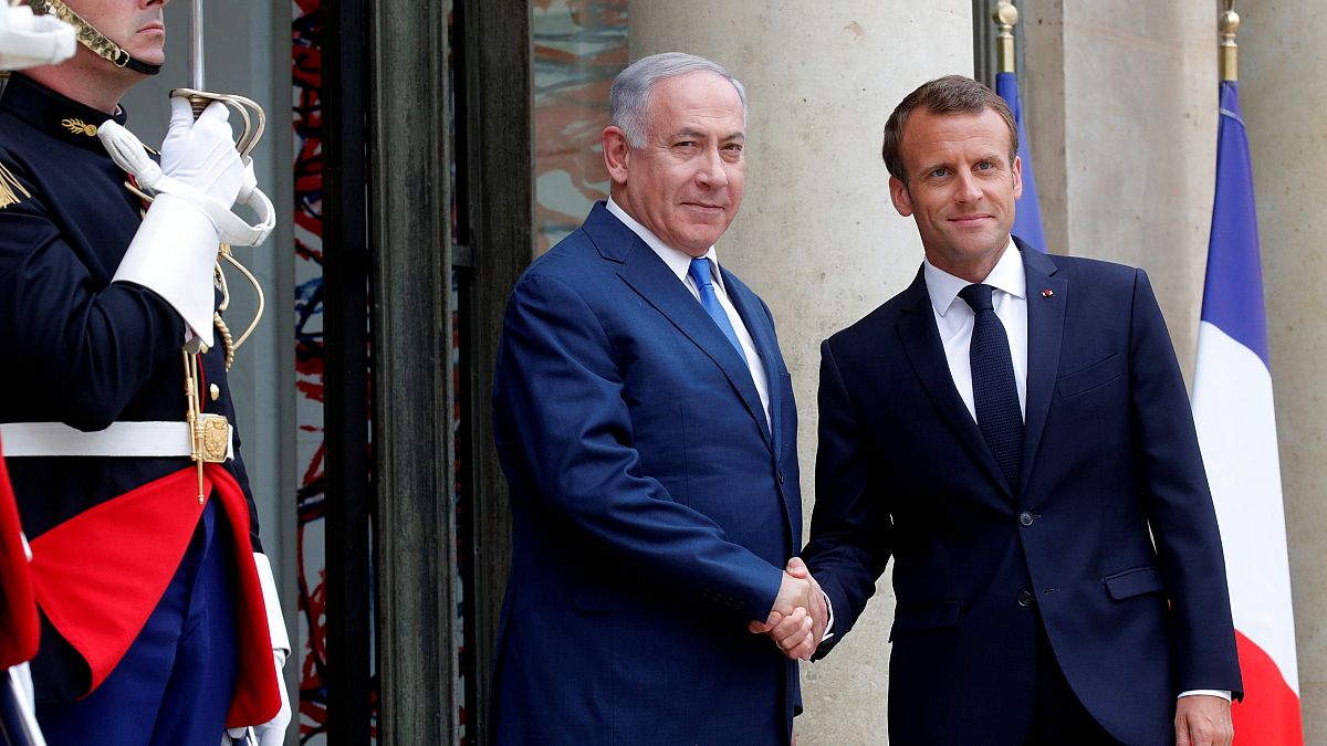 Emmanuel Macron welcomes Benjamin Netanyahu on June 5, 2018.
