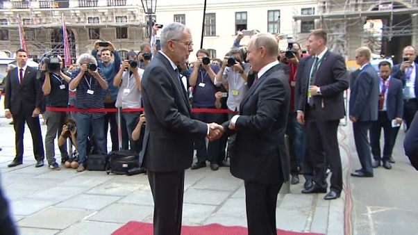 Putin, en Viena, dispuesto a reconstruir sus relaciones con la UE Putin, en Viena, dispuesto a reconstruir sus relaciones con la UE
