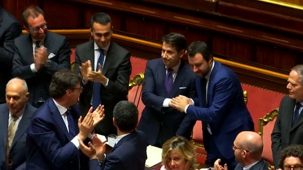 Conte ottiene la fiducia al senato Conte ottiene la fiducia al senato