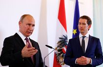 Putin hat sich auch mit dem österreichischen Kanzler Kurz ausgetauscht.